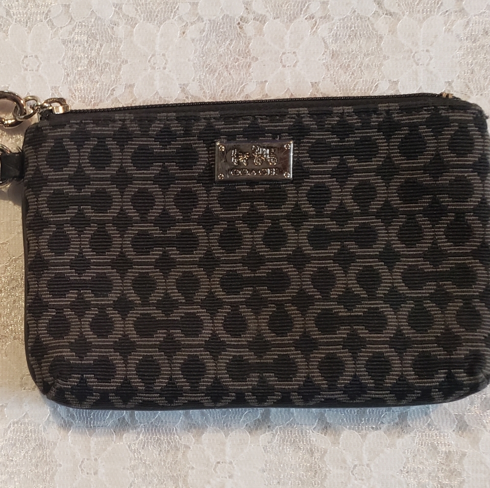Coach needlepoint op art wallet wristlet